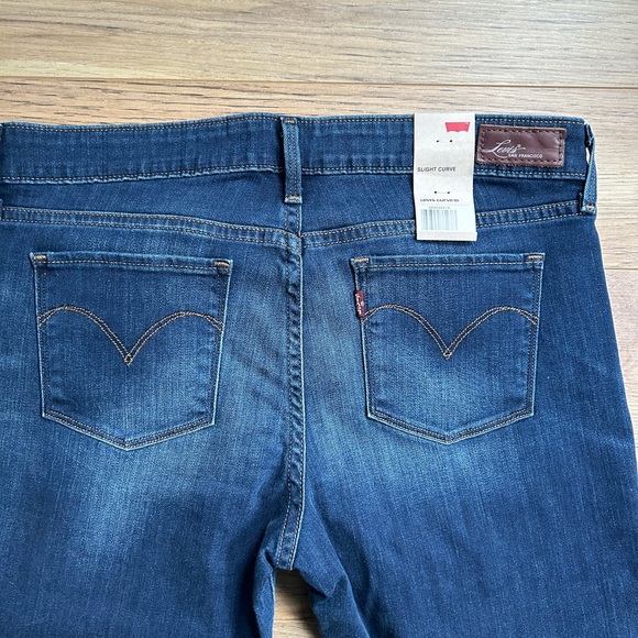 Brand new Levi’s mid rise. - Picture 1 of 2